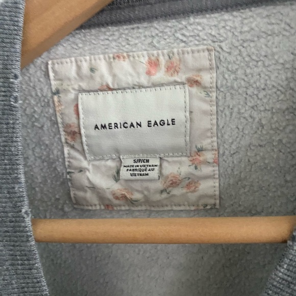 American Eagle Sweatshirt - Picture 2 of 3